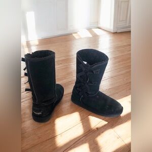 Koolaburra by UGG Black Kids Boots with Bow Accents